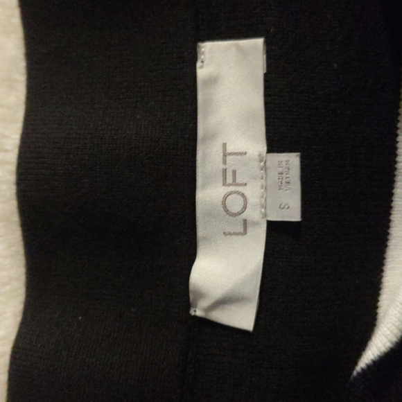 LOFT Striped Off The Shoulder Sweater Top short sleeve size Small - Picture 4 of 6